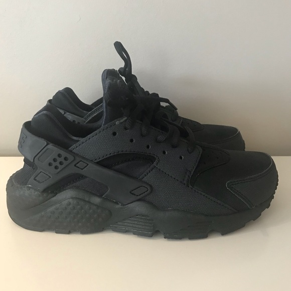 nike huarache black size 8